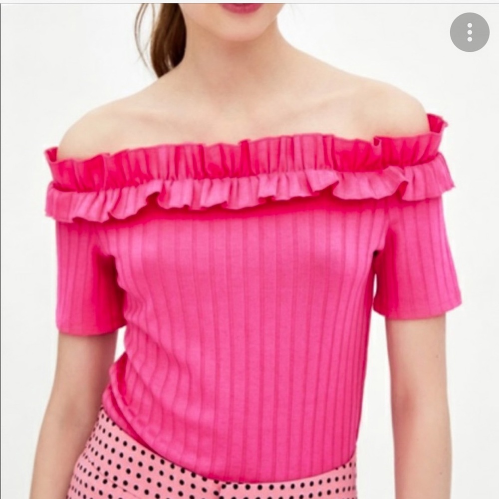 Zara off shoulder ruffle fits like new M pink